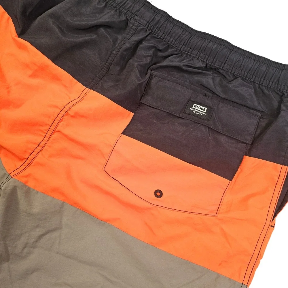 Globe scope poolshort